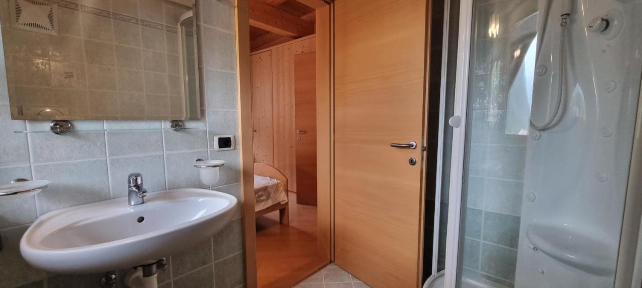 Casa Soraruf Apartment Campitello di Fassa Luaran gambar