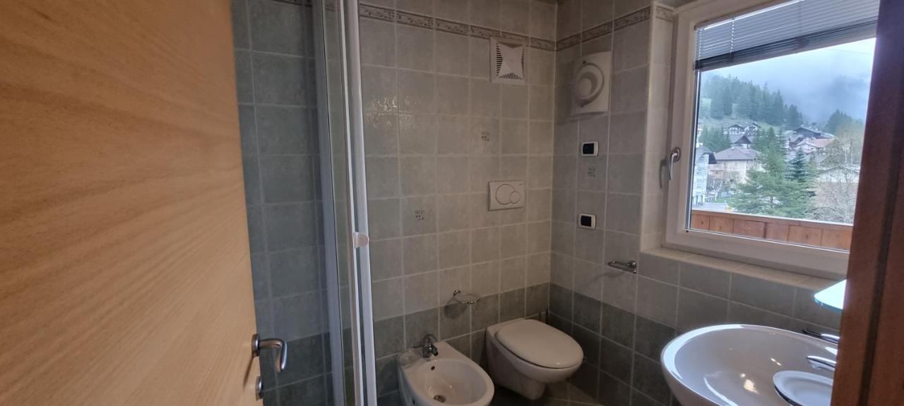 Casa Soraruf Apartment Campitello di Fassa Luaran gambar