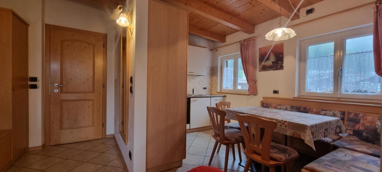 Casa Soraruf Apartment Campitello di Fassa Luaran gambar